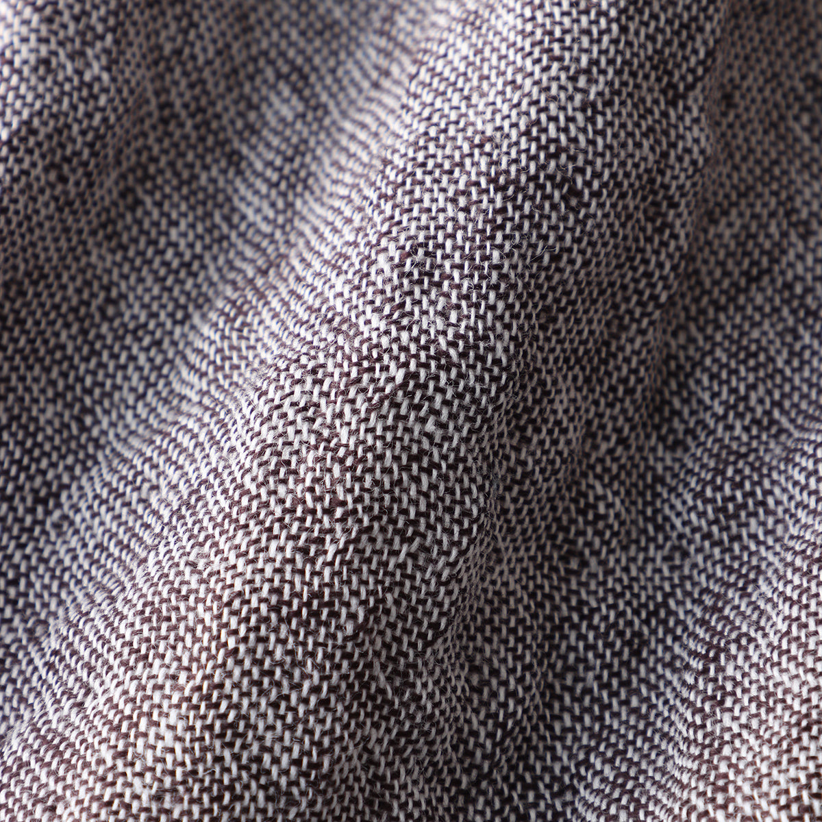 Marshmallow Puff Gauze bath towel in Dark Grey