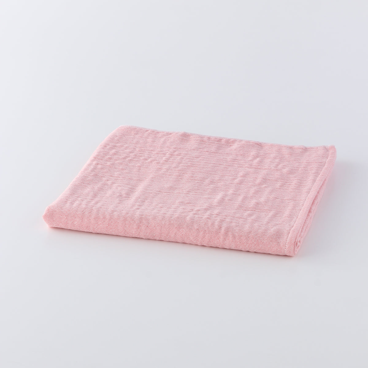 Marshmallow Puff Gauze bath towel in Pink