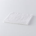 Marshmallow Puff Gauze bath towel in White