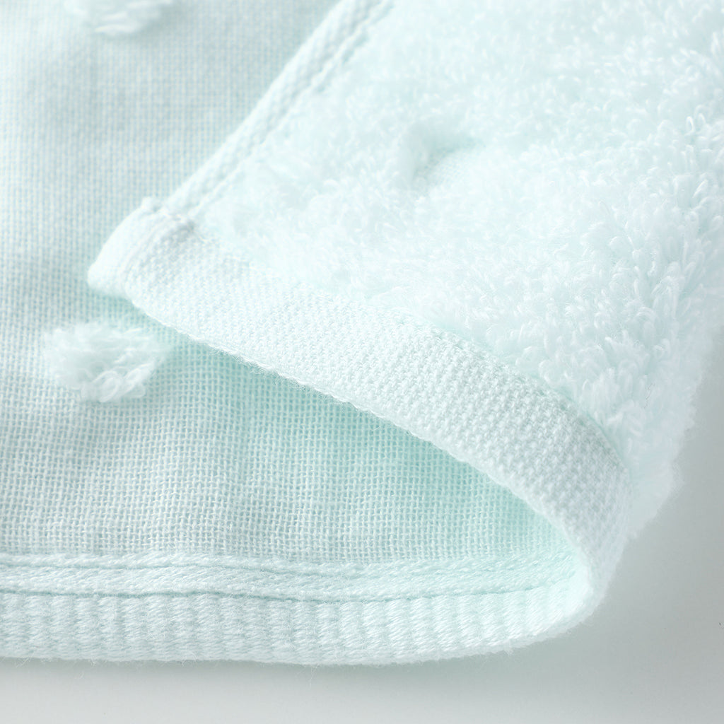 Fuwafuwa Gauze Dot bath towel in Blue