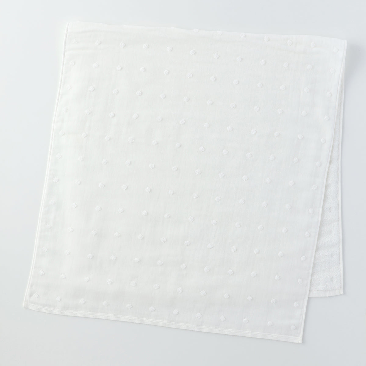 Fuwafuwa Gauze Dot bath towel in White