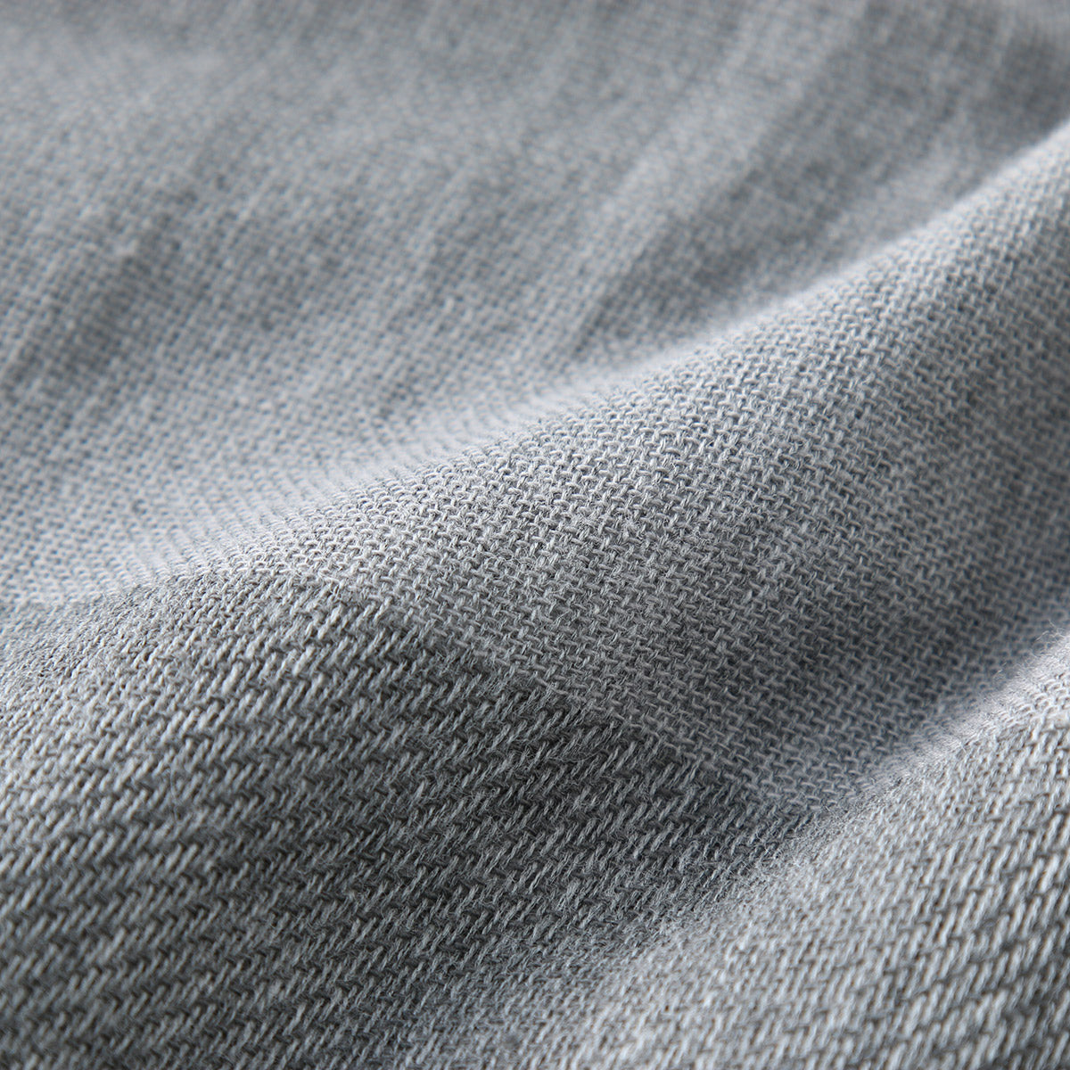 Shijima binchotan bath towel in Grey