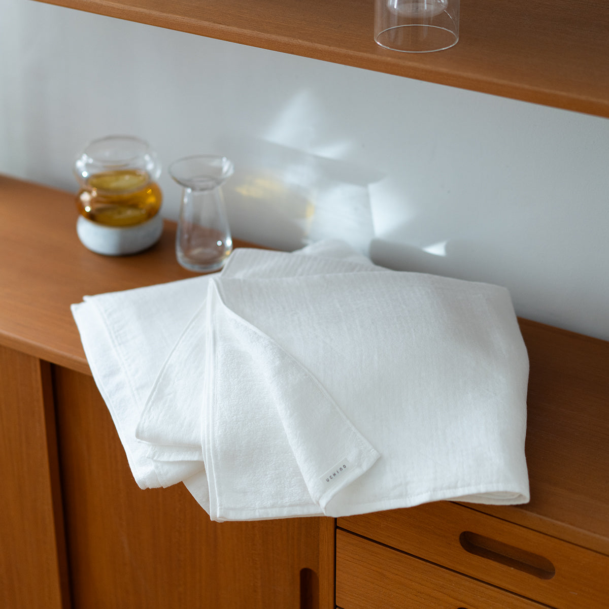 Marshmallow Gauze & Pile bath towel in White