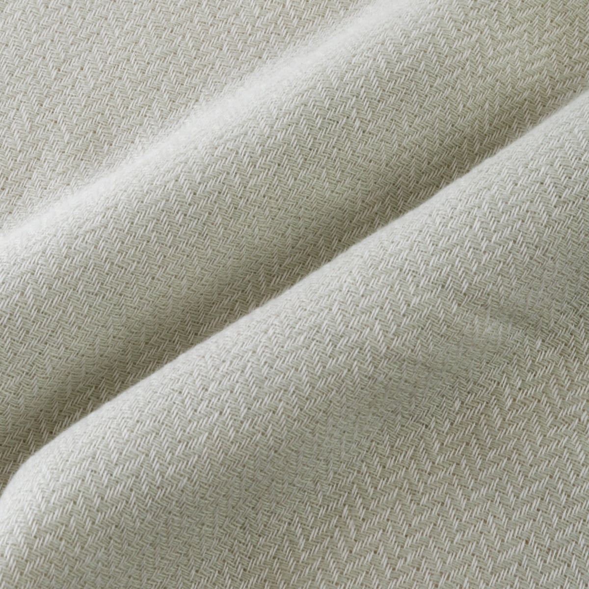 Tea-dyed organic gauze bath towel in Green