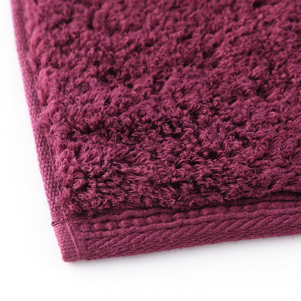 Shiawase Towel small bath towel in Wine