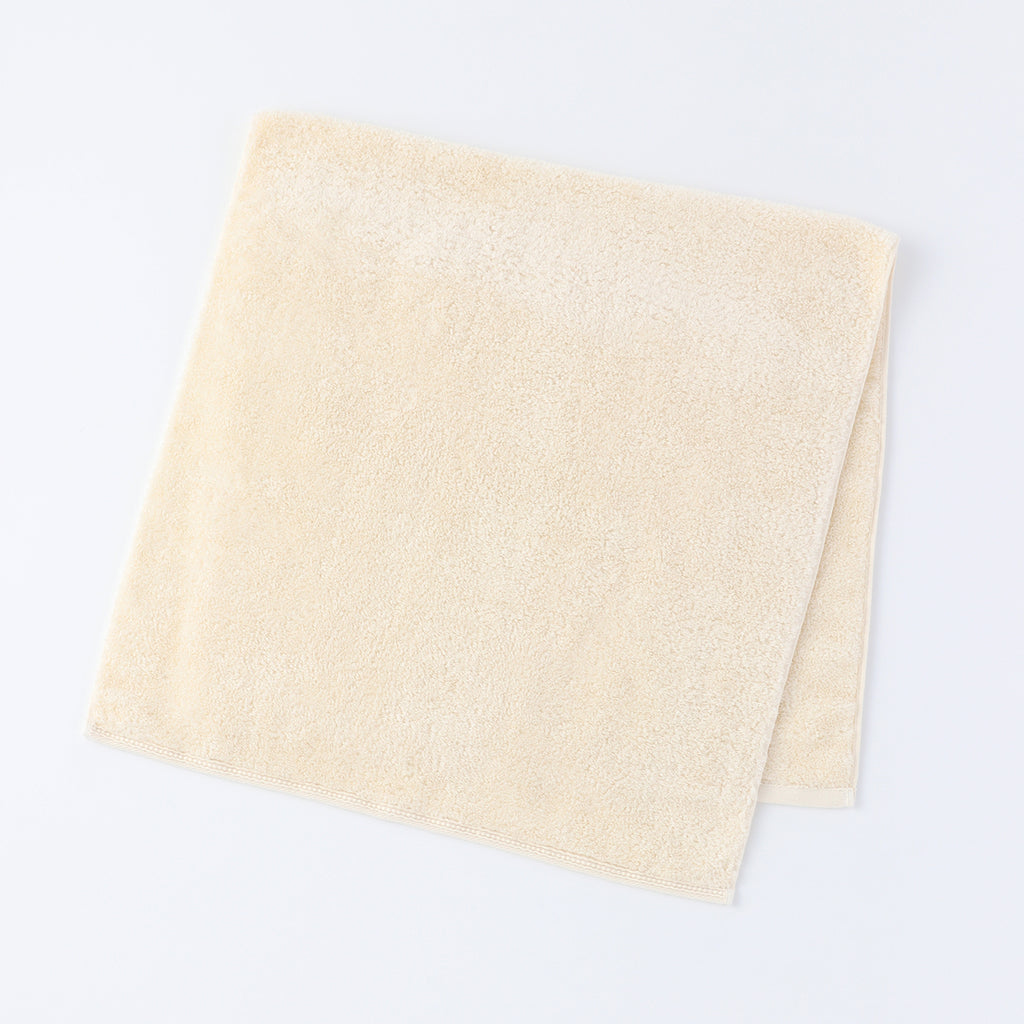 Shiawase Towel small bath towel in Vanilla