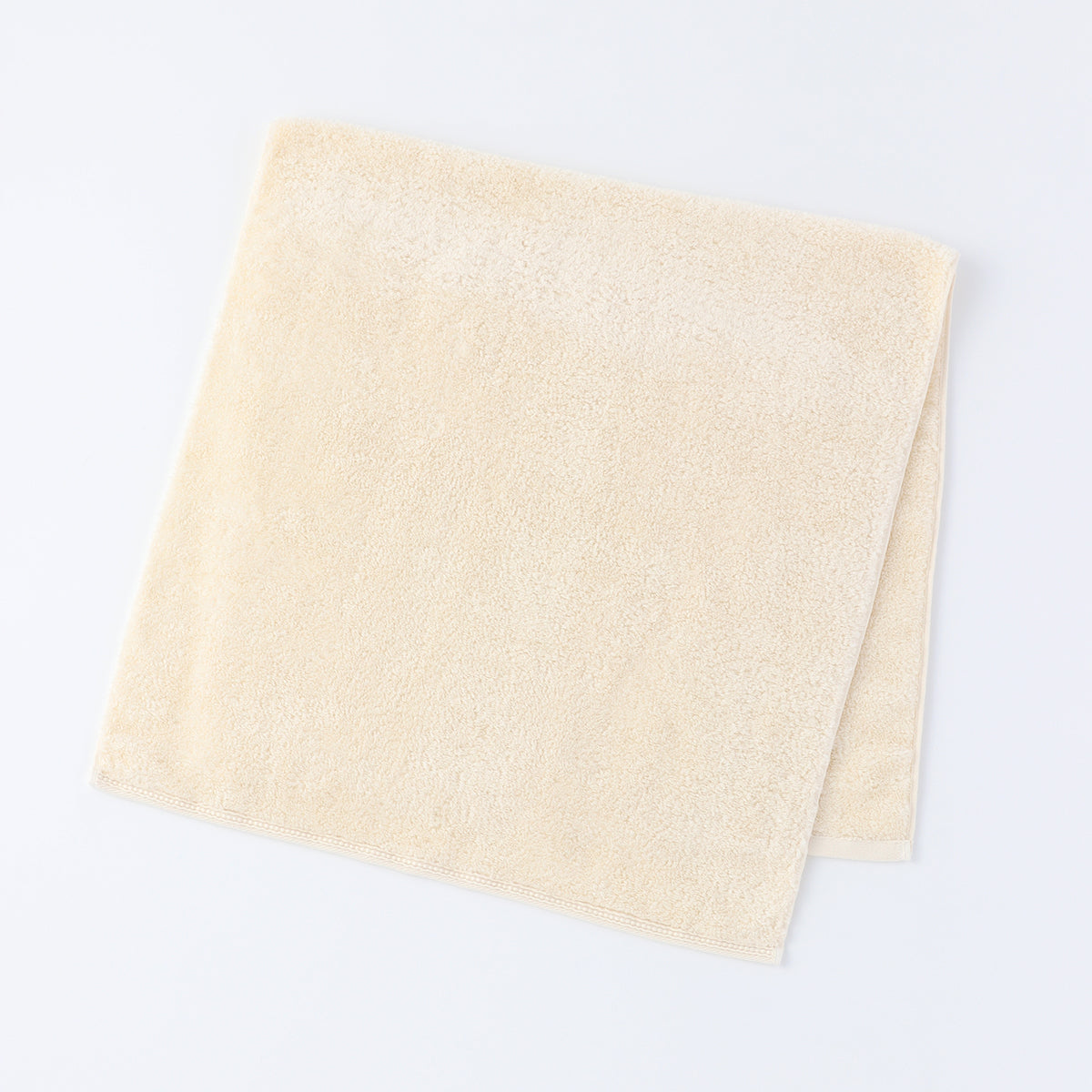 Shiawase Towel small bath towel in Vanilla