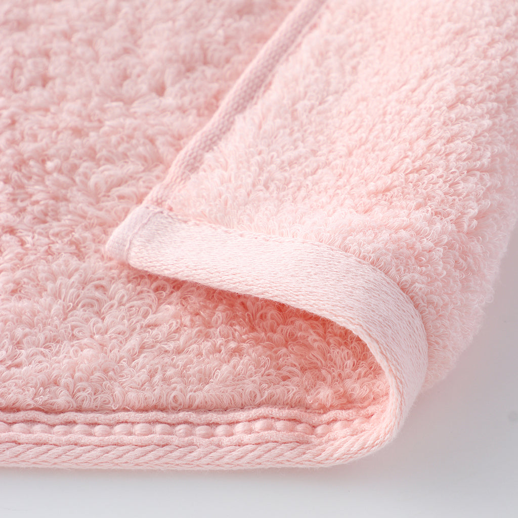 Shiawase Towel small bath towel in Shell