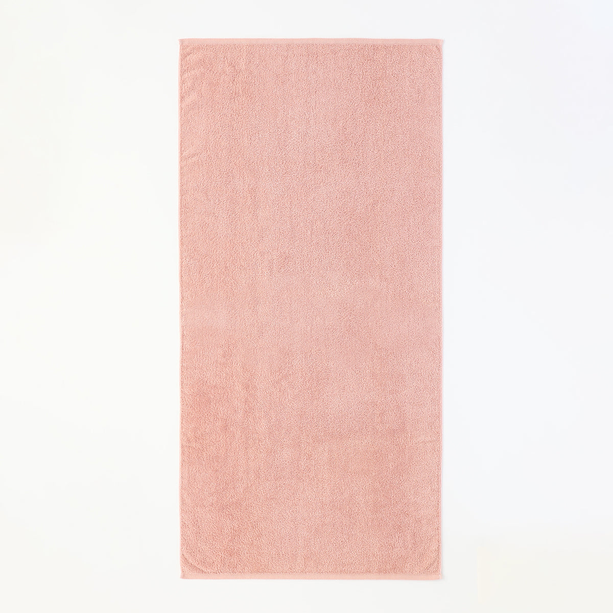 Plant-dyed Organic Pile bath towel in Pink