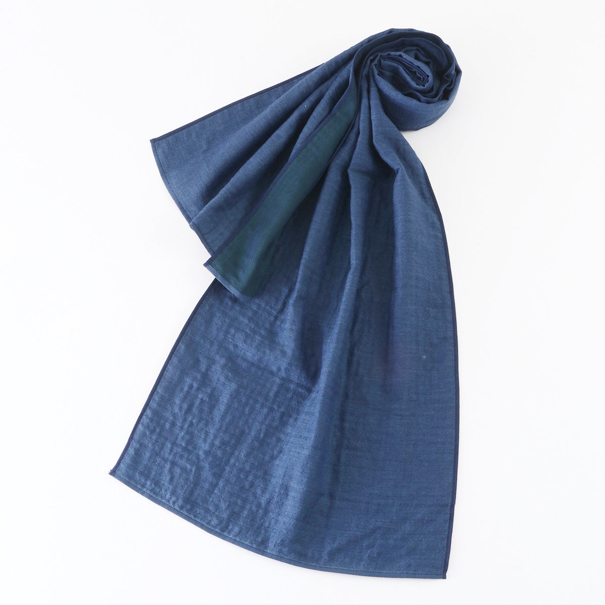 Marshmallow Gauze muffler in Dark Blue