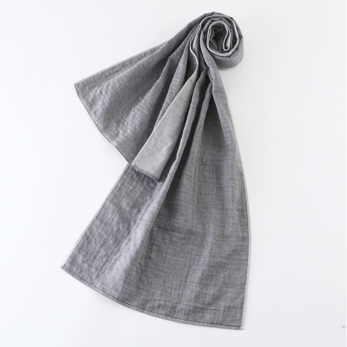 Marshmallow Gauze muffler in Grey