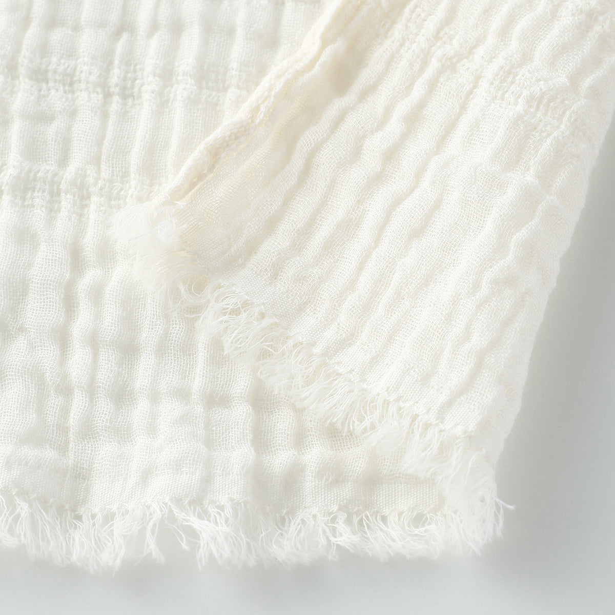 Crepe Gauze muffler in Ivory