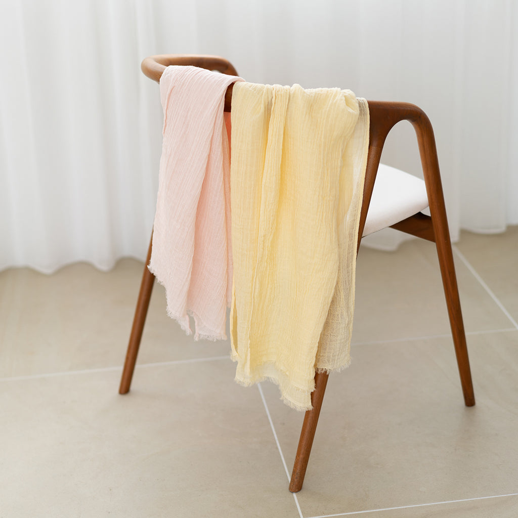Crepe Gauze muffler in Light Pink