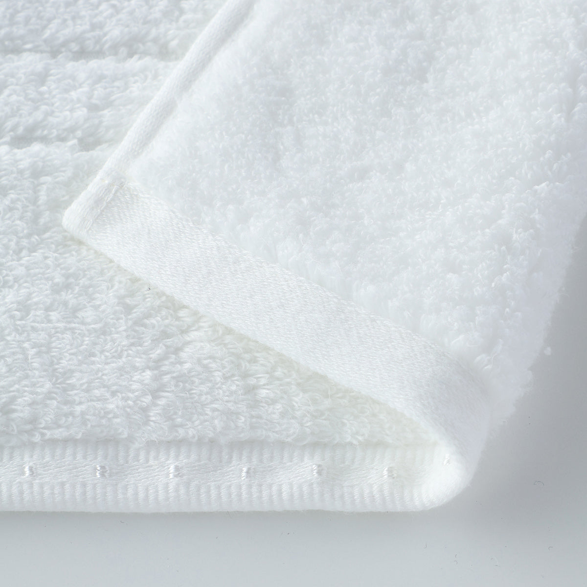 Sea Island Cotton Excellence bath towel in White