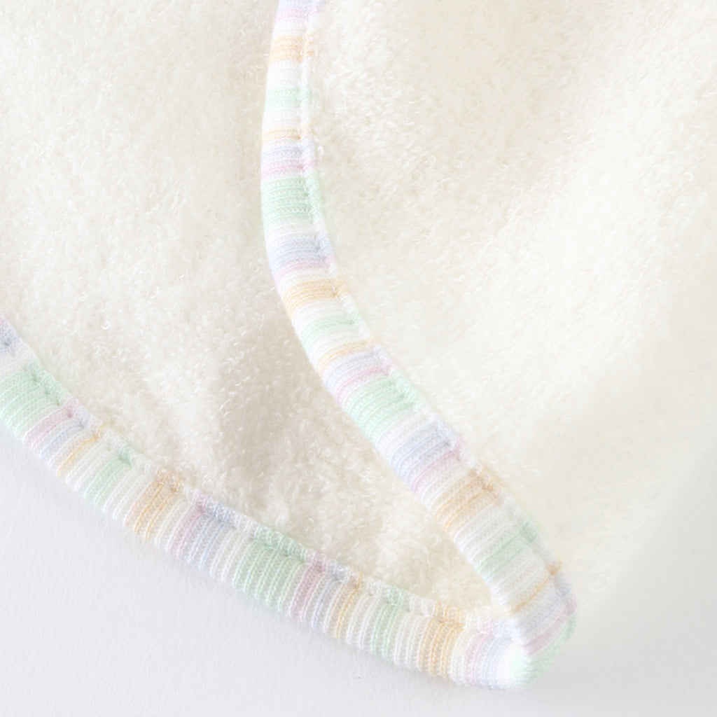 Airy Touch fluffy baby bib in Ivory