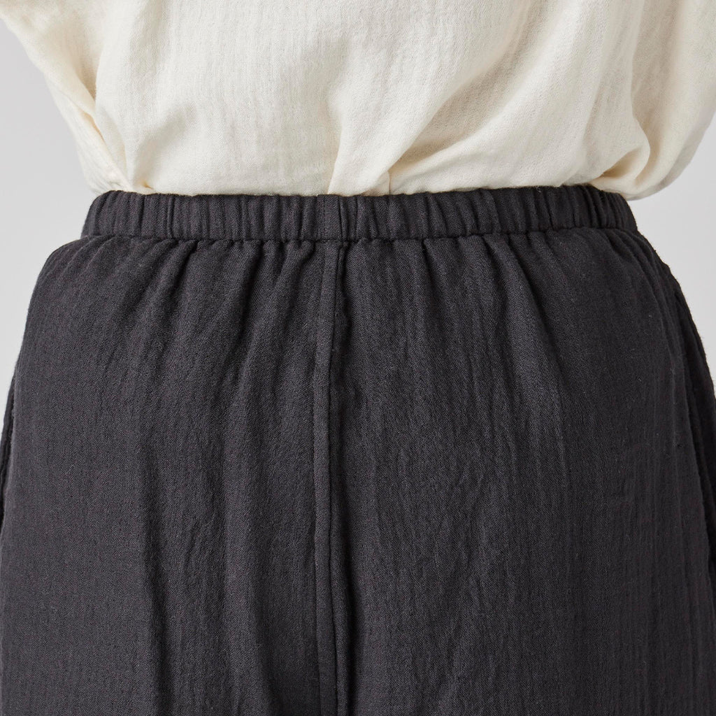 Marshmallow Gauze cropped pants in Black