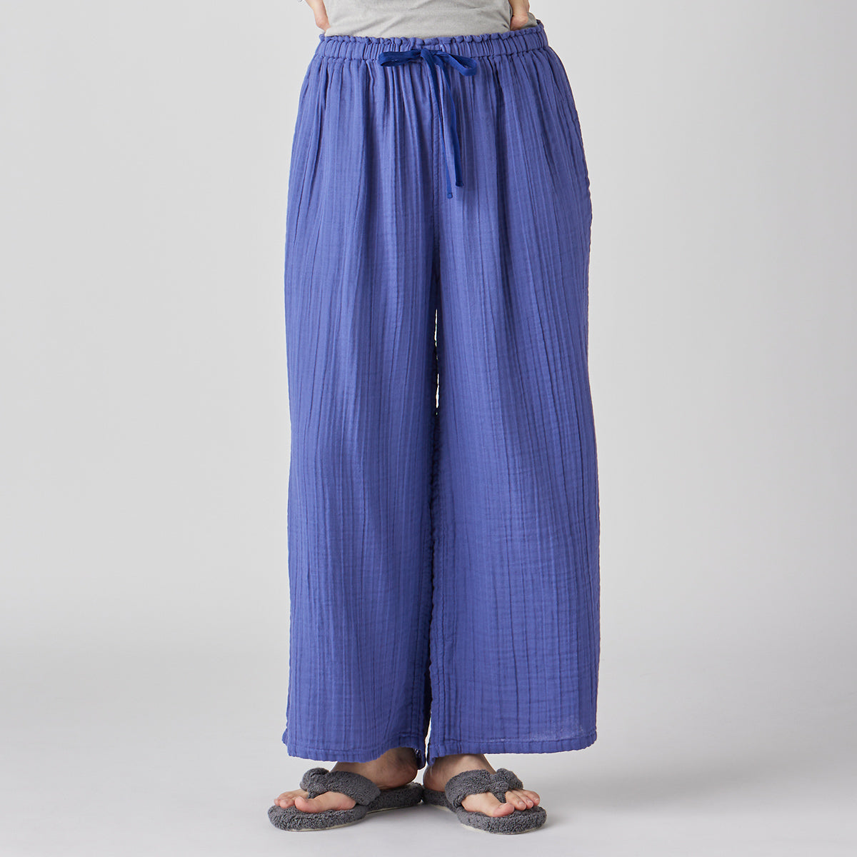 Crepe Gauze wide pants in Blue