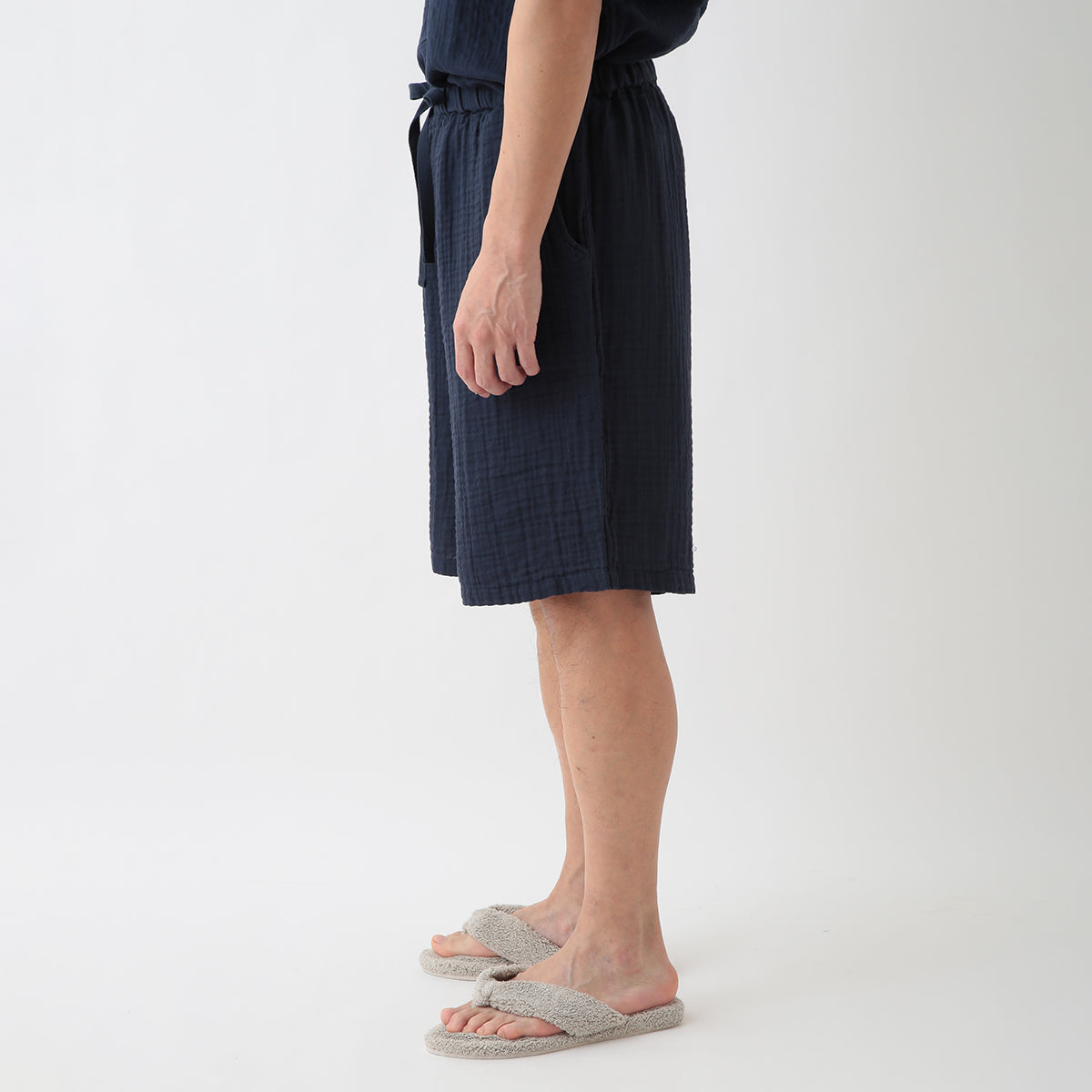 Crepe Gauze half pants in Dark Blue