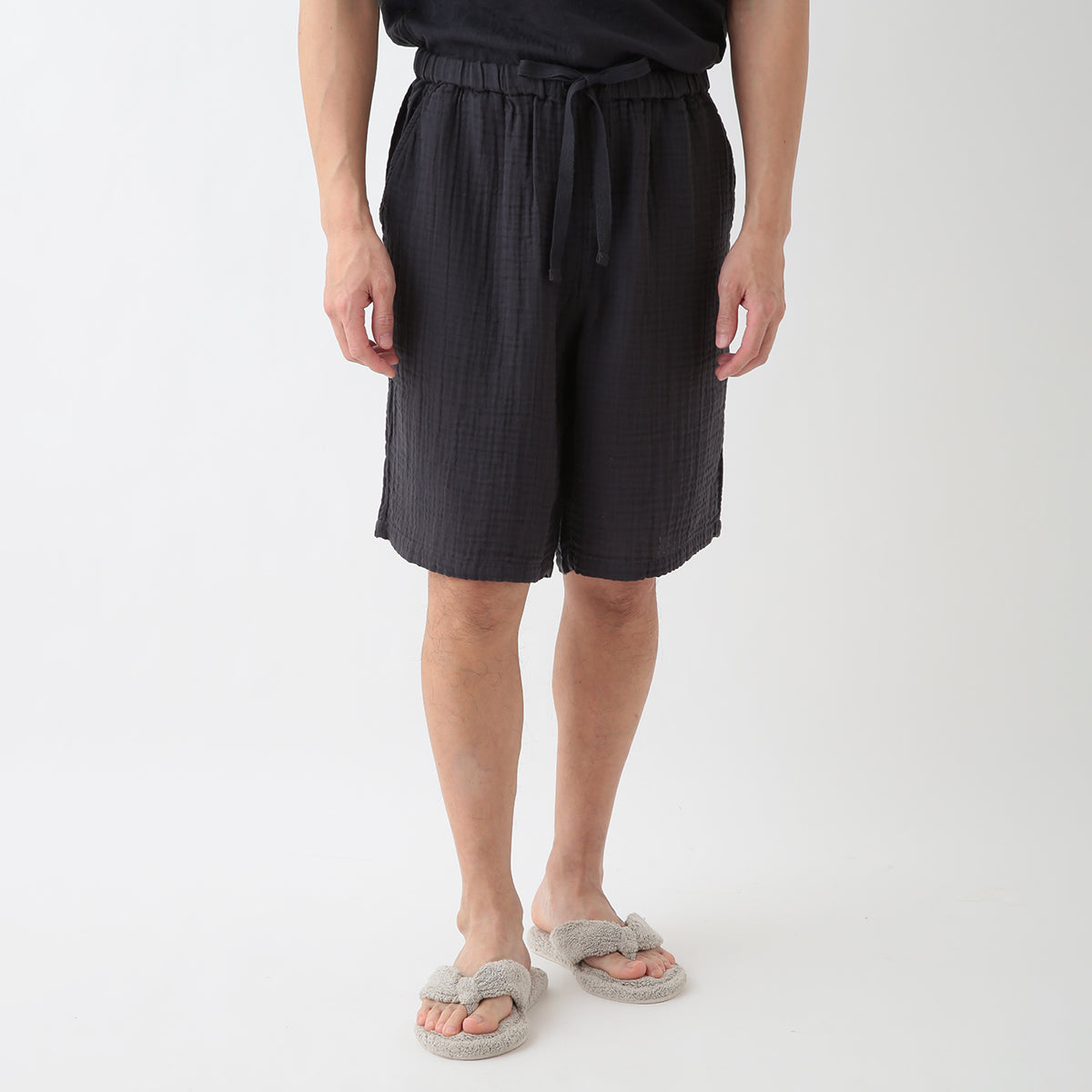 Crepe Gauze half pants in Dark Grey