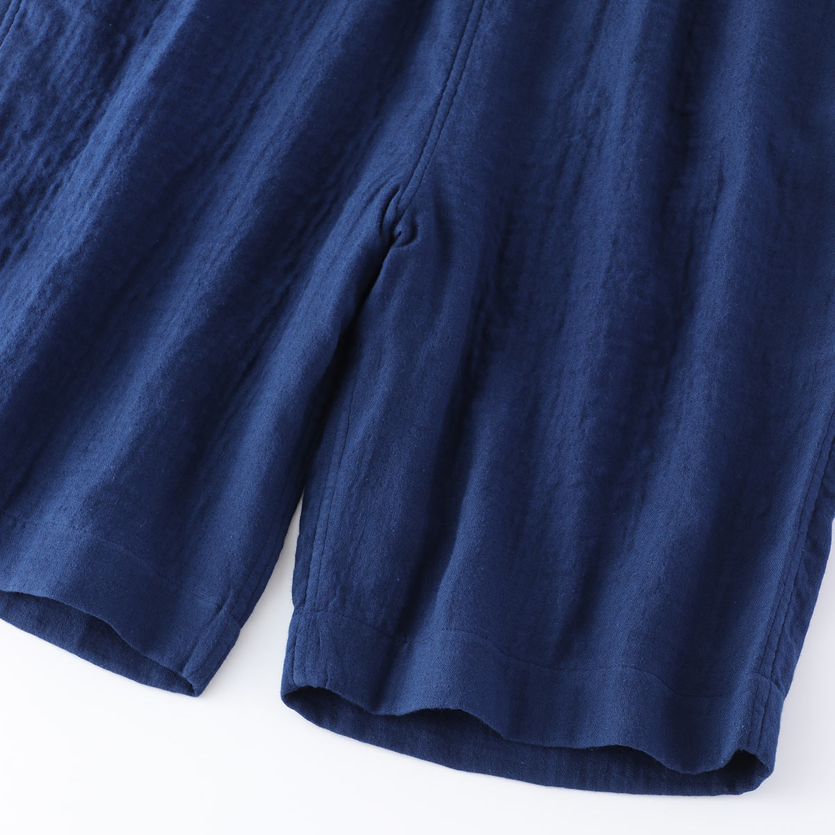 Marshmallow Gauze half pants in Dark Blue