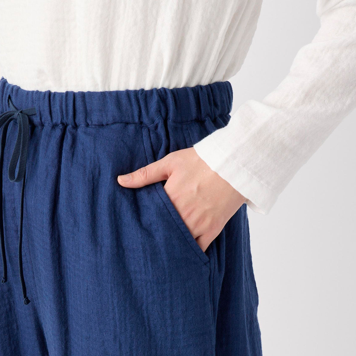 Marshmallow Gauze pants in Dark Blue