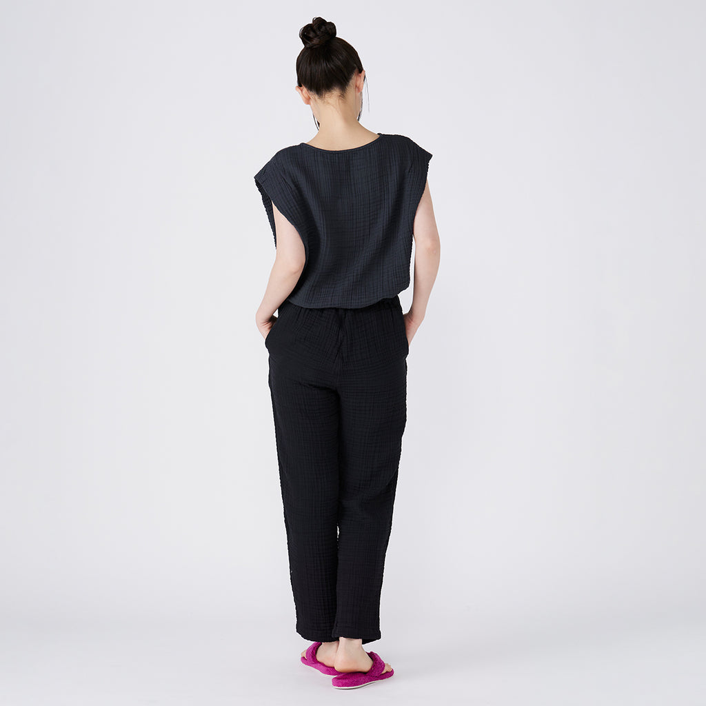 Crepe Gauze pants in Black