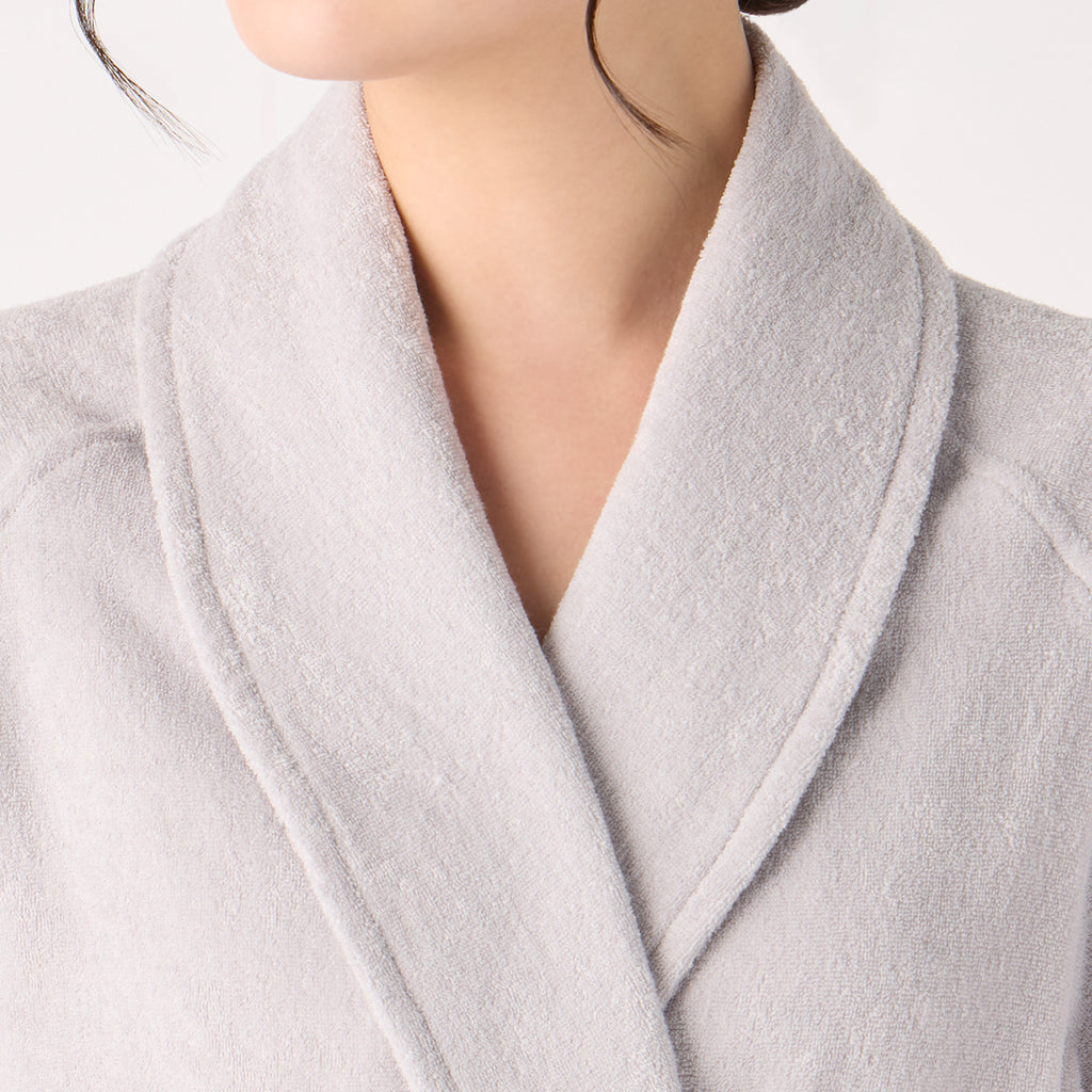 Lightweight Yarn bath robe in Grey