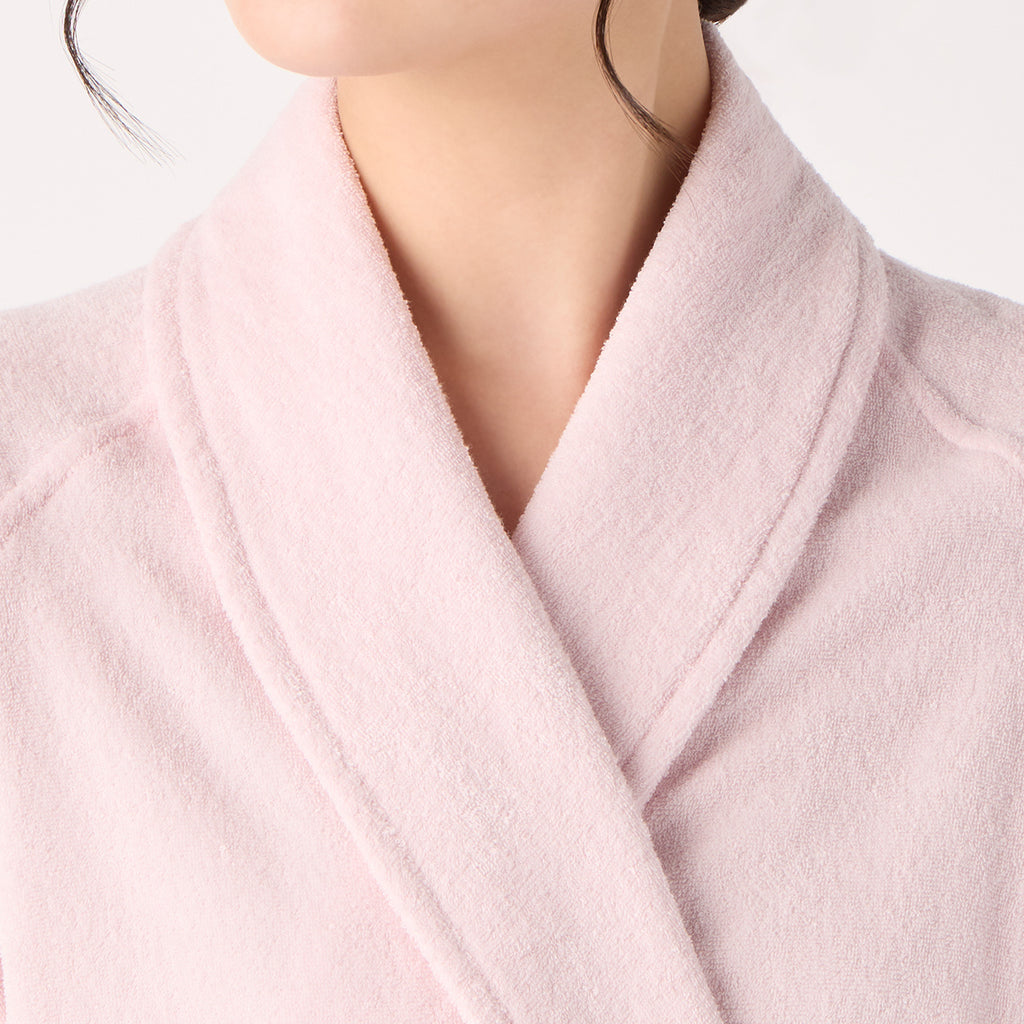 Lightweight Yarn bath robe in Pink