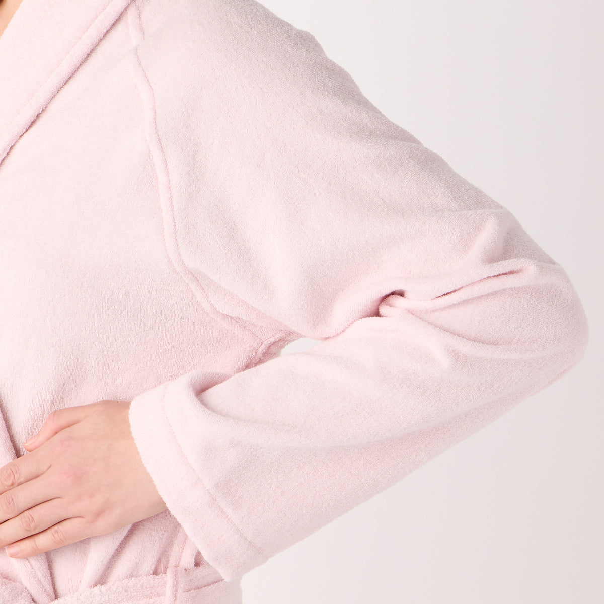 Lightweight Yarn bath robe in Pink