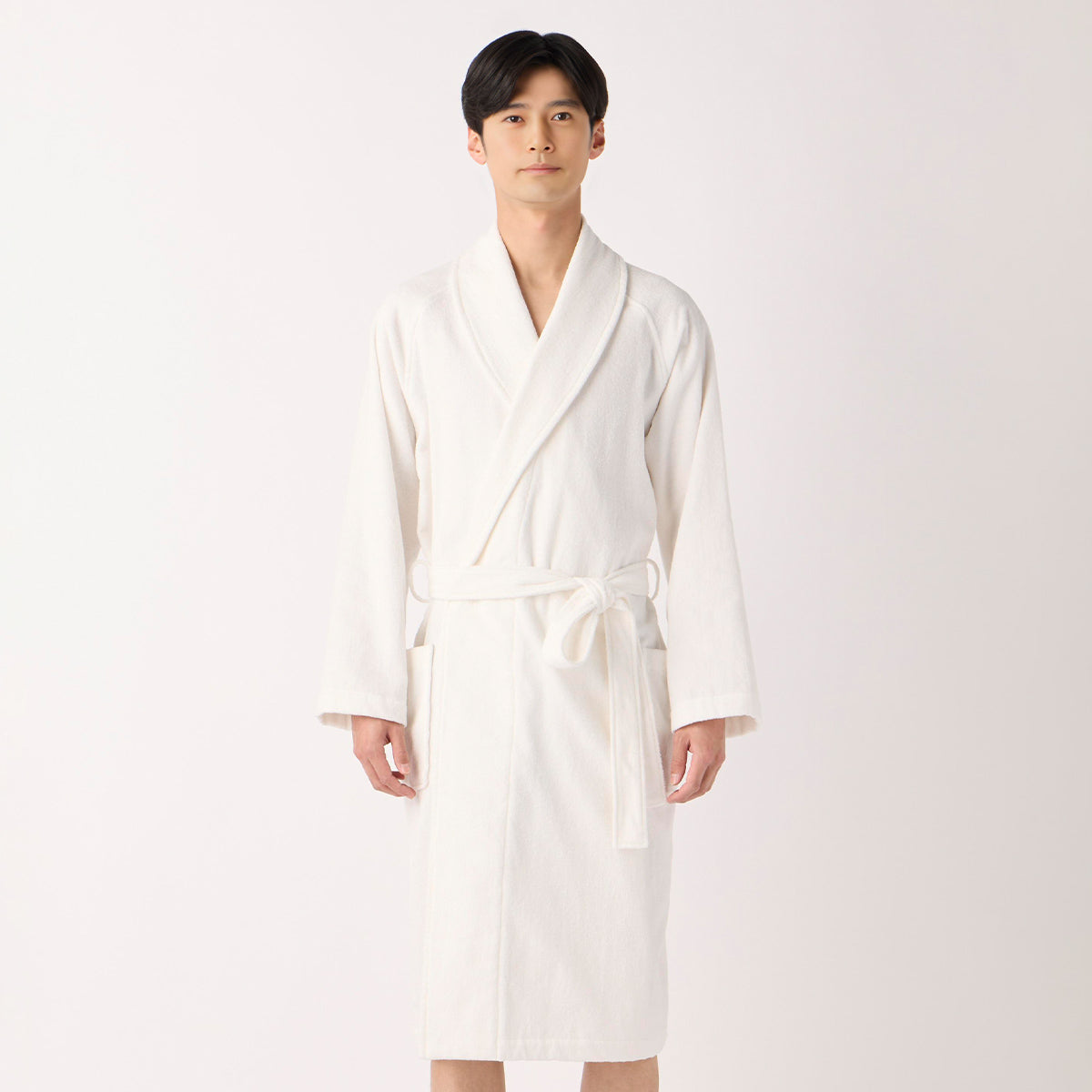 Lightweight Yarn bath robe in White