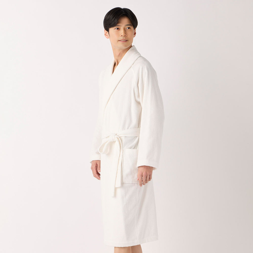 Lightweight Yarn bath robe in White