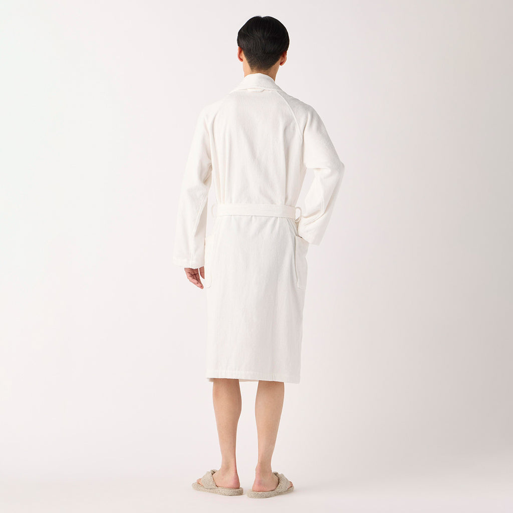 Lightweight Yarn bath robe in White