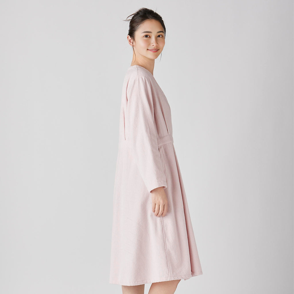 Airy Touch bath robe in Pink