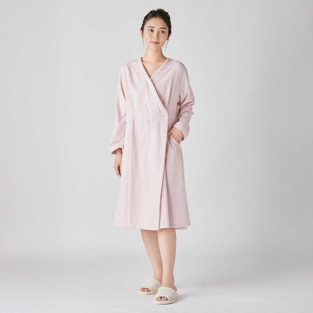 Airy Touch bath robe in Pink