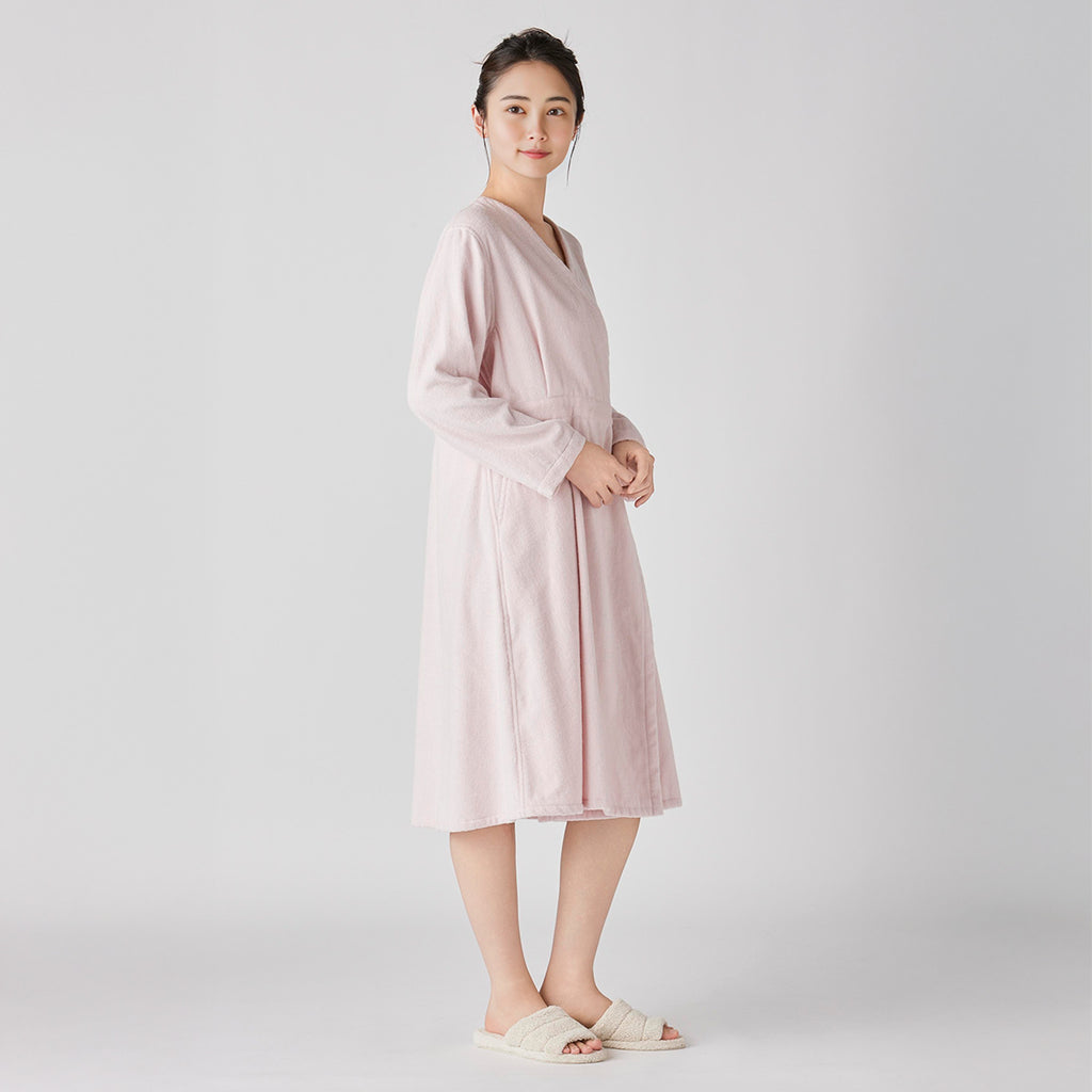 Airy Touch bath robe in Pink