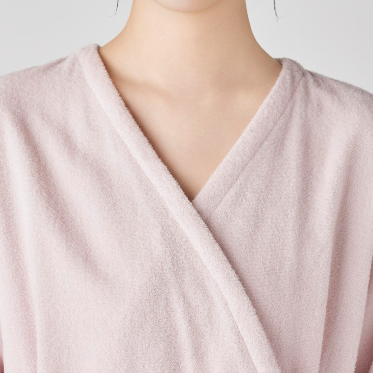 Airy Touch bath robe in Pink