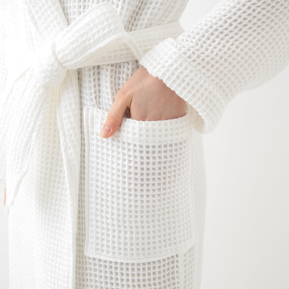 Waffle Shawl Collar bath robe in White