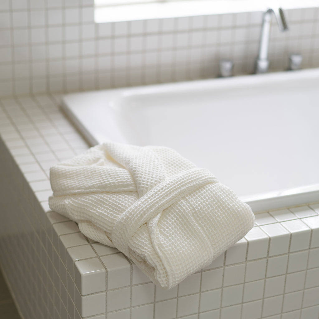 Waffle Shawl Collar bath robe in White