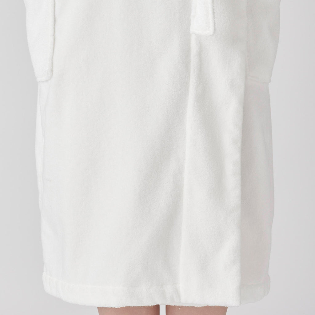 Beauty Skincare bath robe in White