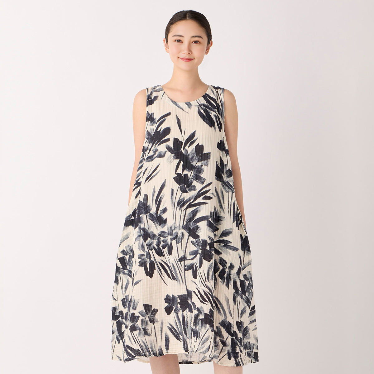 Crepe Gauze dress in Light Beige