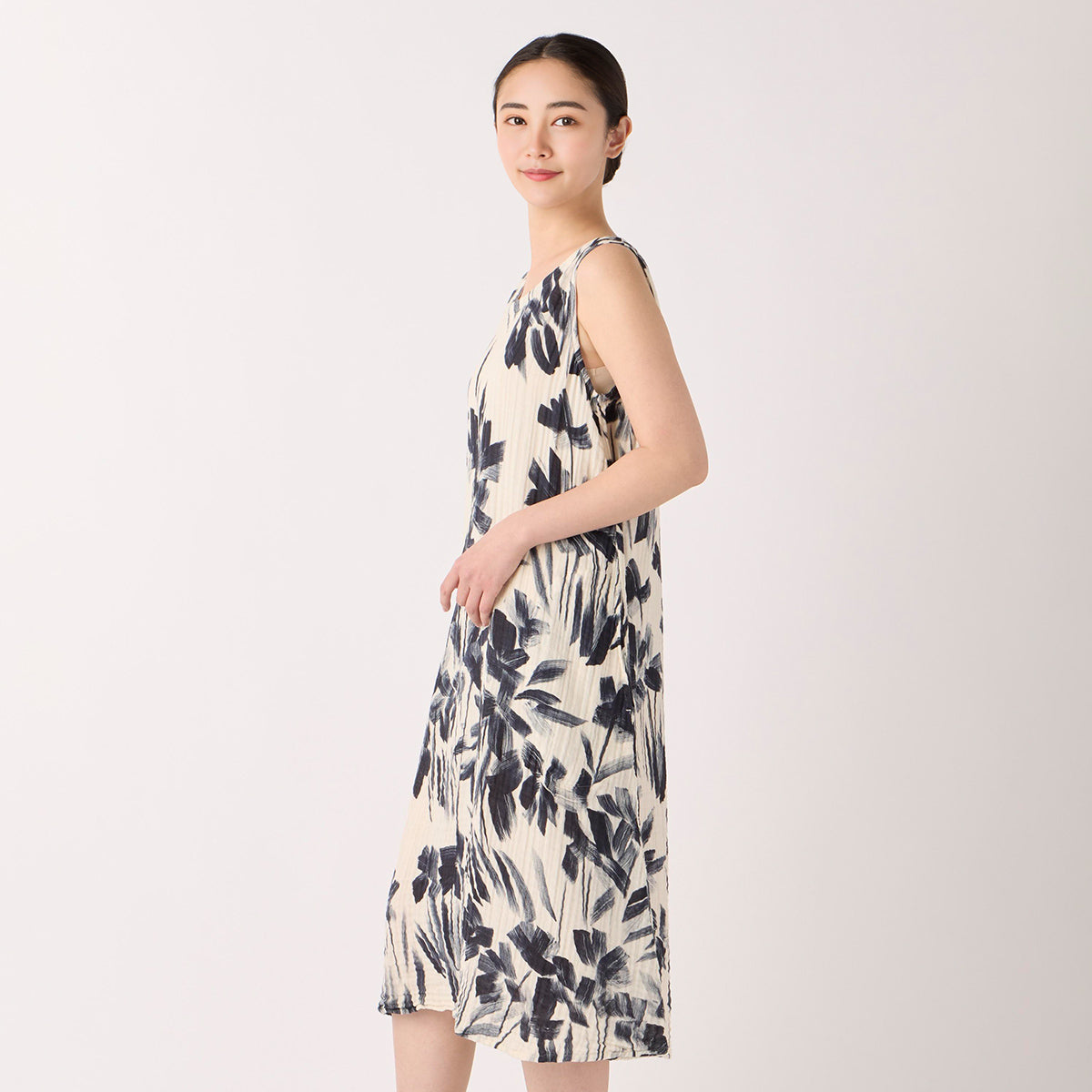 Crepe Gauze dress in Light Beige