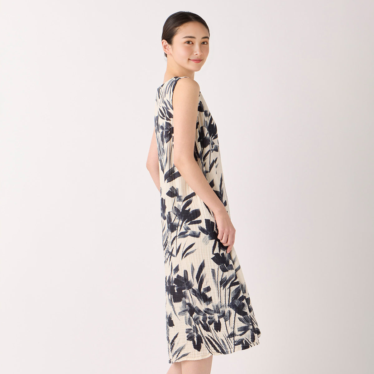 Crepe Gauze dress in Light Beige