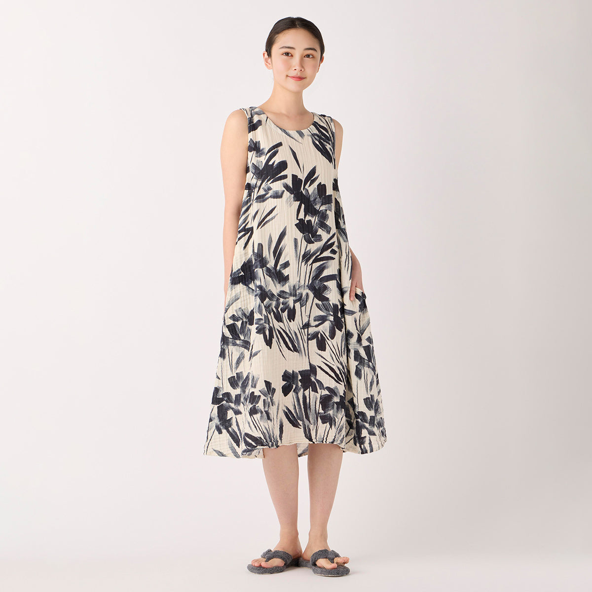 Crepe Gauze dress in Light Beige