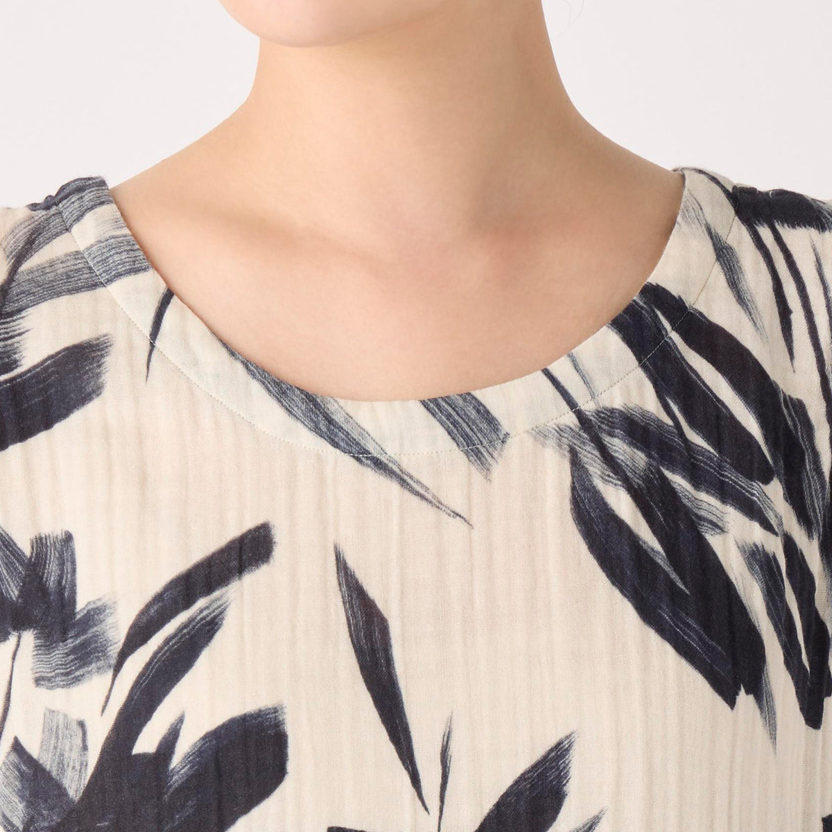 Crepe Gauze dress in Light Beige