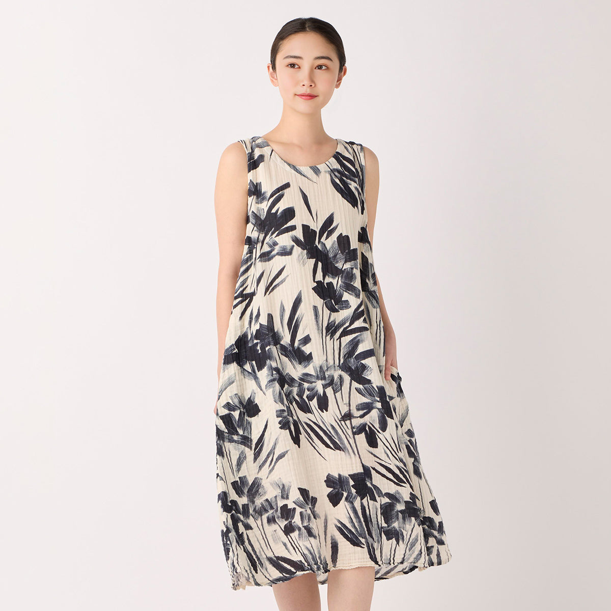 Crepe Gauze dress in Light Beige