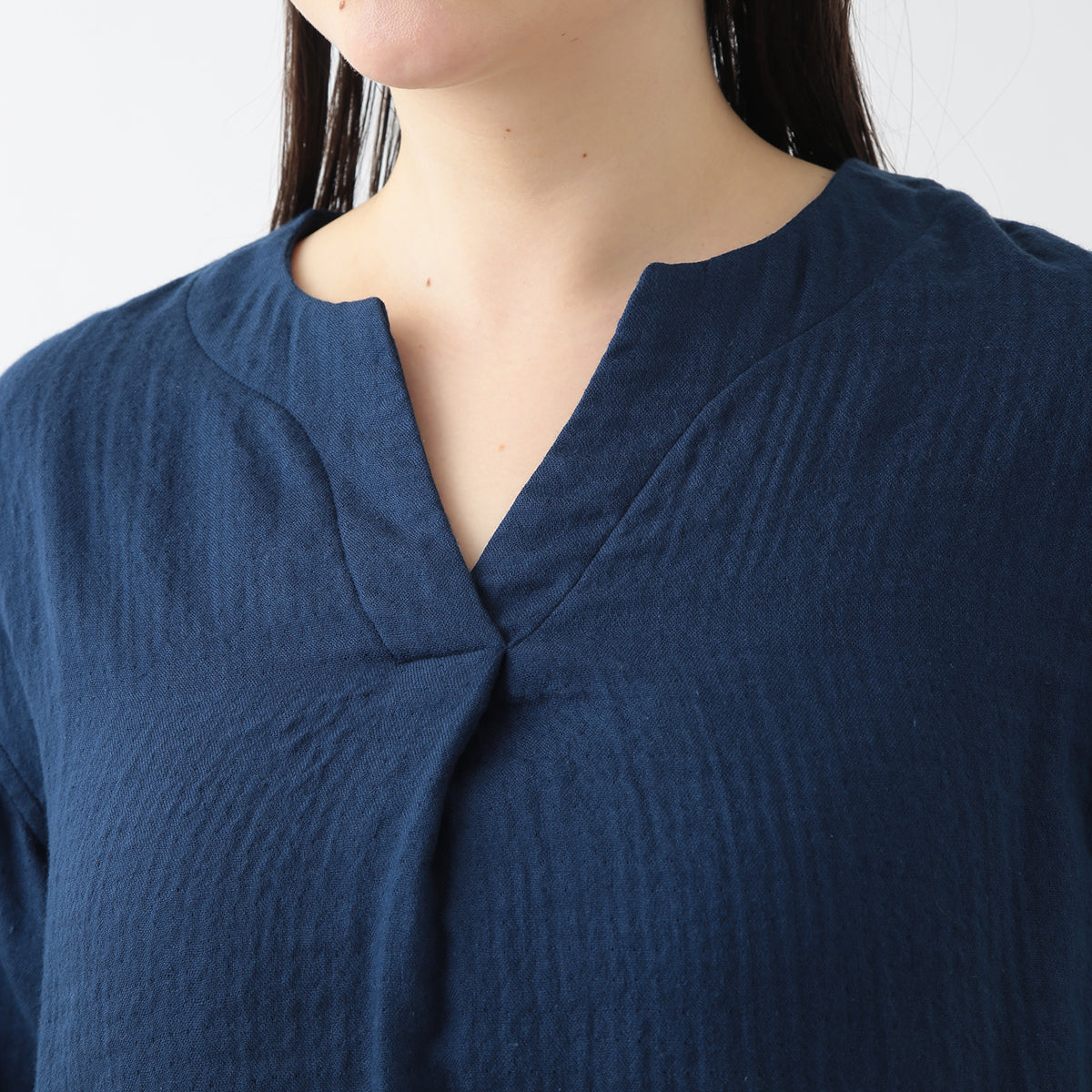 Marshmallow Gauze pullover in Dark Blue