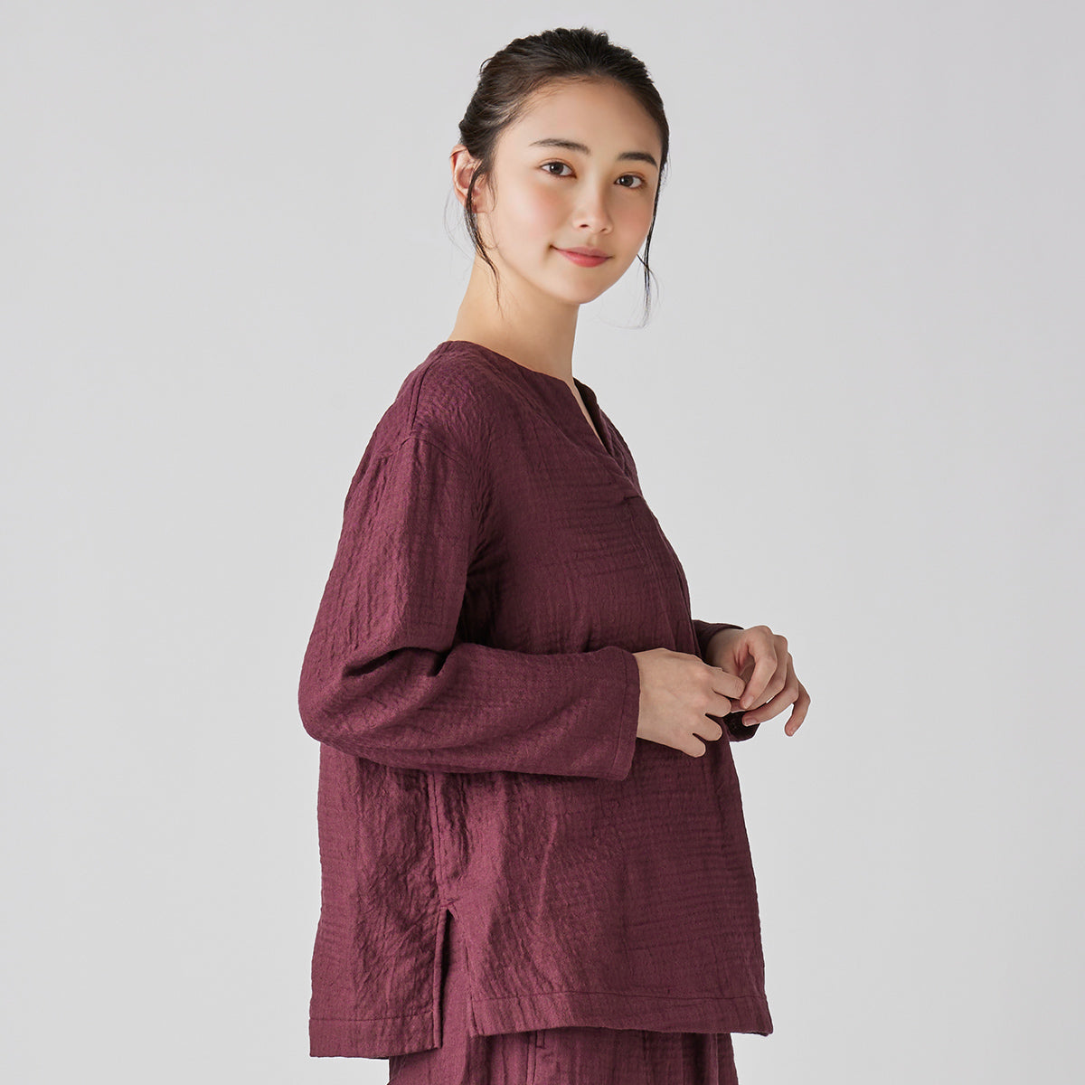 Marshmallow Gauze pullover in Dark Red