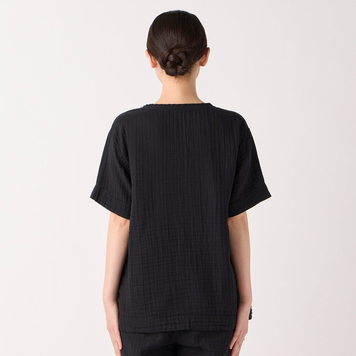 Crepe Gauze t-shirt in Black