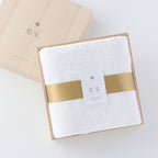 Shiho bath towel in White