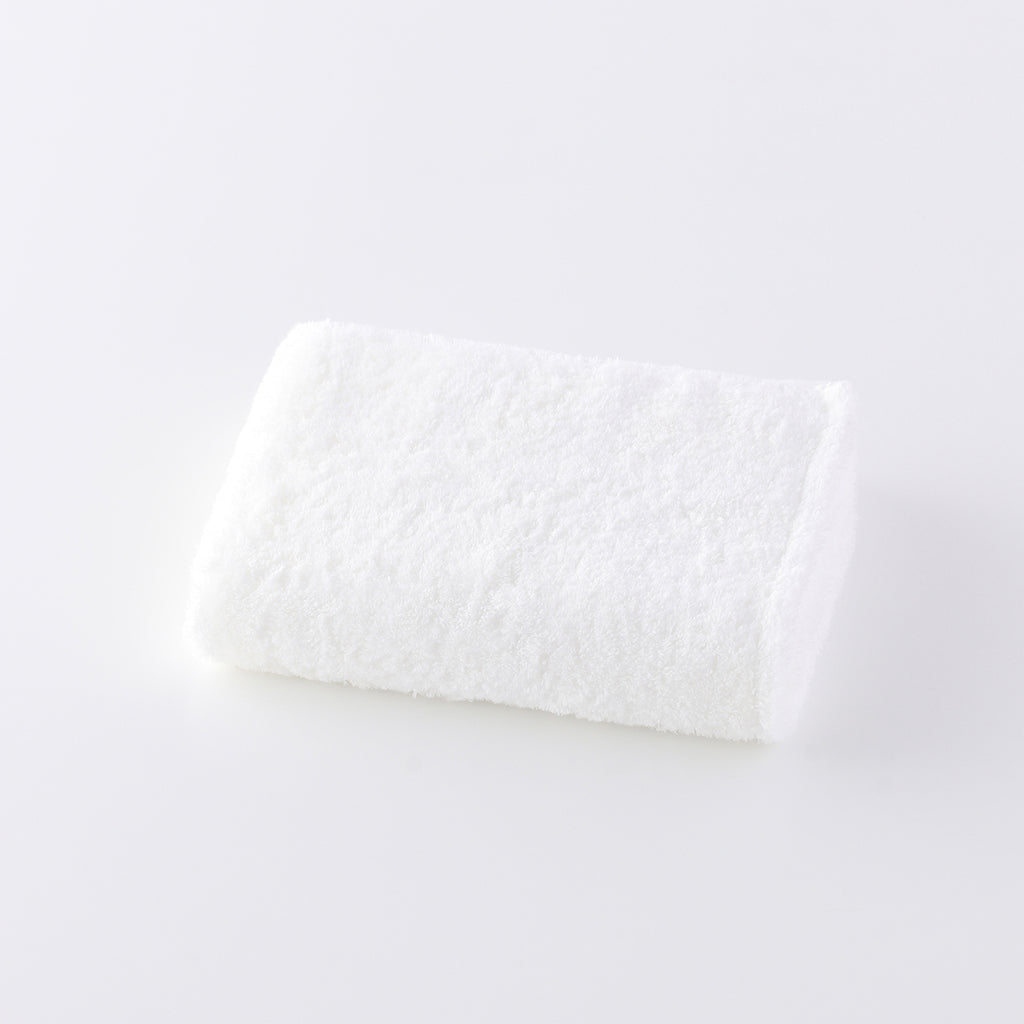 Shiho face towel in White